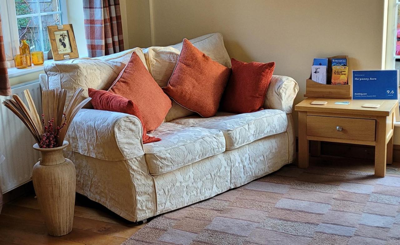 Ha'Penny Acre Bed & Breakfast Sherfield English Eksteriør bilde