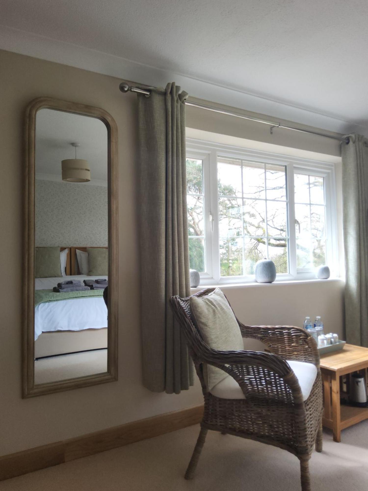 Ha'Penny Acre Bed & Breakfast Sherfield English Eksteriør bilde