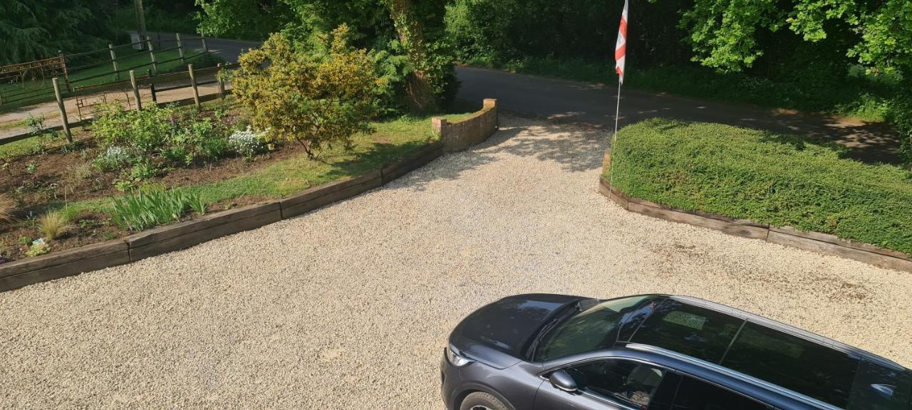 Ha'Penny Acre Bed & Breakfast Sherfield English Eksteriør bilde