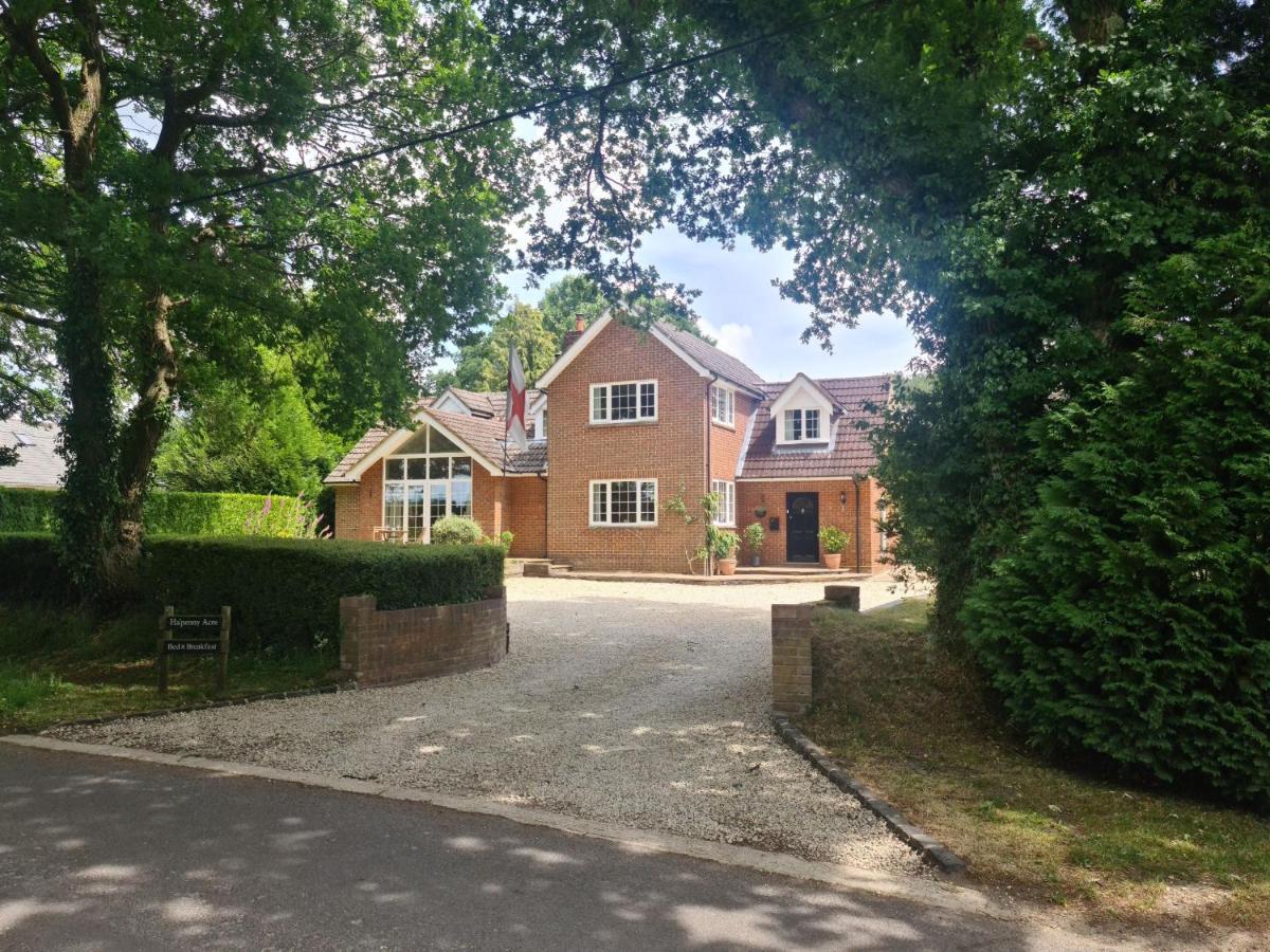 Ha'Penny Acre Bed & Breakfast Sherfield English Eksteriør bilde